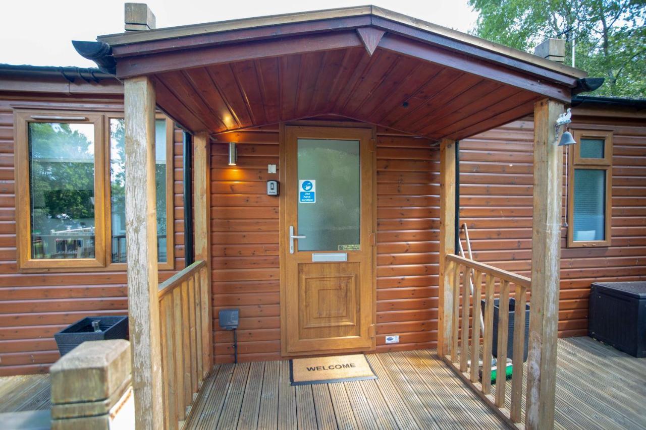 Holiday home Puddleduck With Hot Tub On Felmoor Park